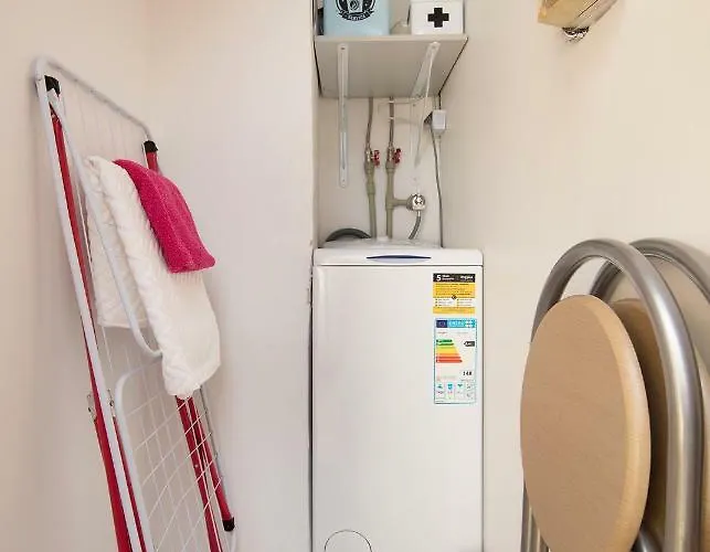 Cute Apartment, Next To Old Town, With Free Parking * タリン